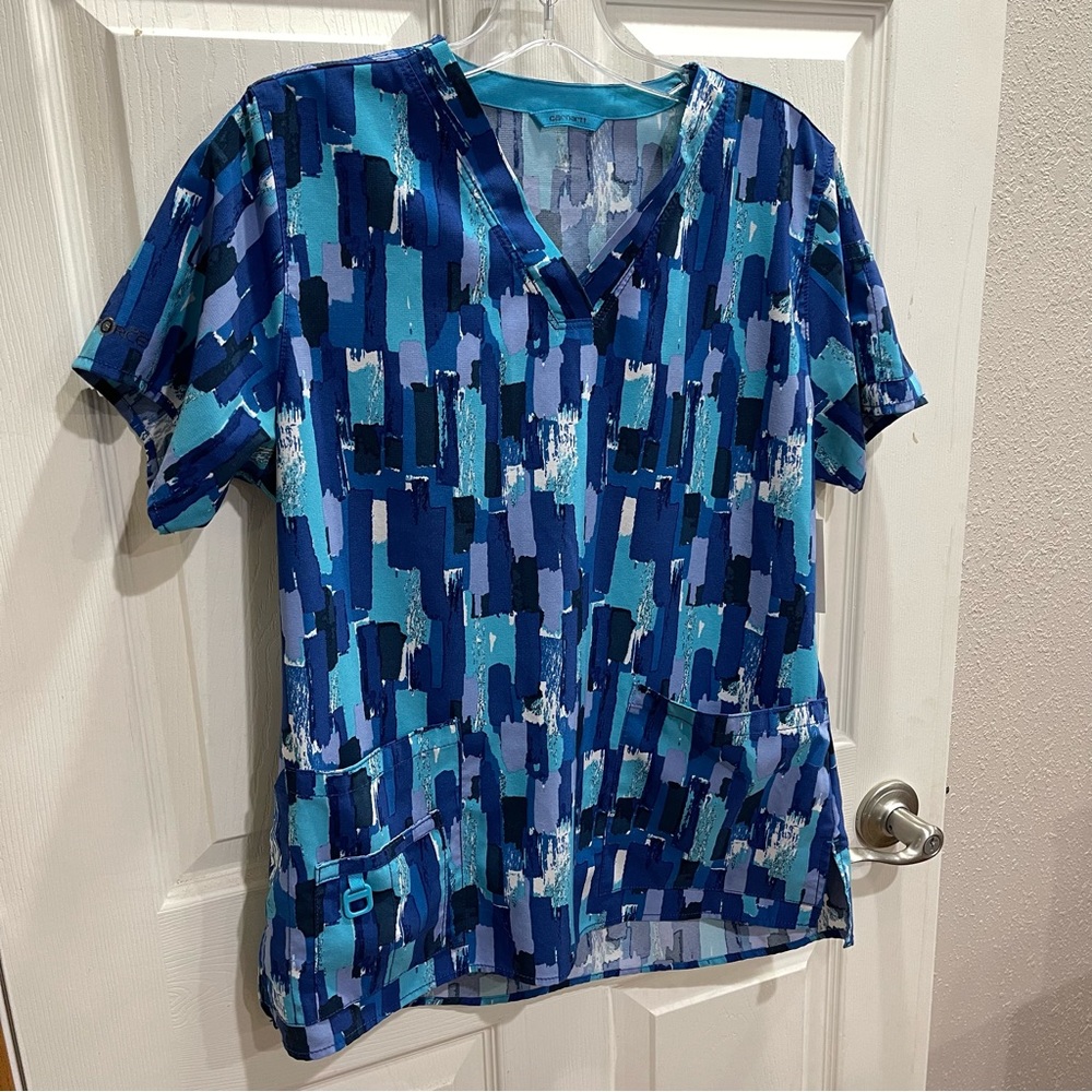 Carhartt Force Women's Size Medium Scrub Top